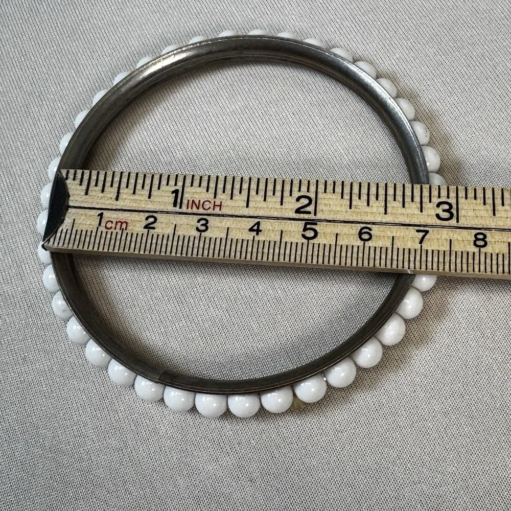 Silver Tone‎ Bangle With White Beads On Top